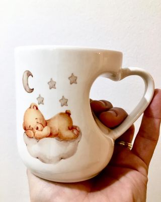 Soutěže s námi o tento krásný hrníček. Sledujte naši stránku na Facebooku Originální potisk, dejte like, označte do...